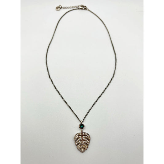 Elegant Safari Palm Leaf Pendant Necklace With Emerald Accent