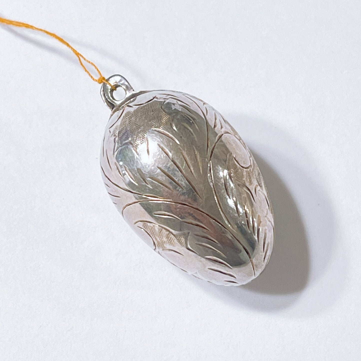 Vintage Sterling Silver 925 Etched Egg Pendant