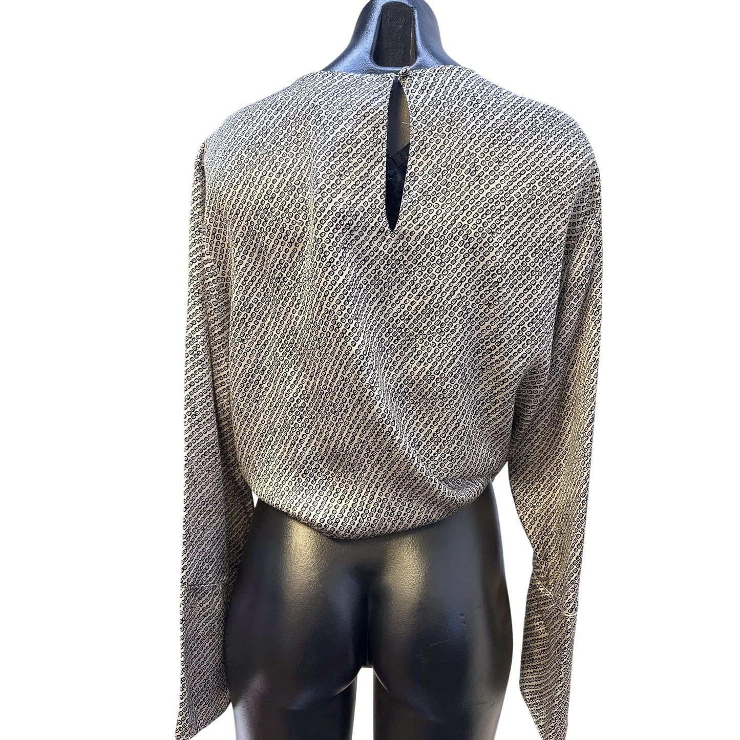 5a7 Metallic Silver & Black Long Sleeve Blouse w/Front Tie Detail Size S