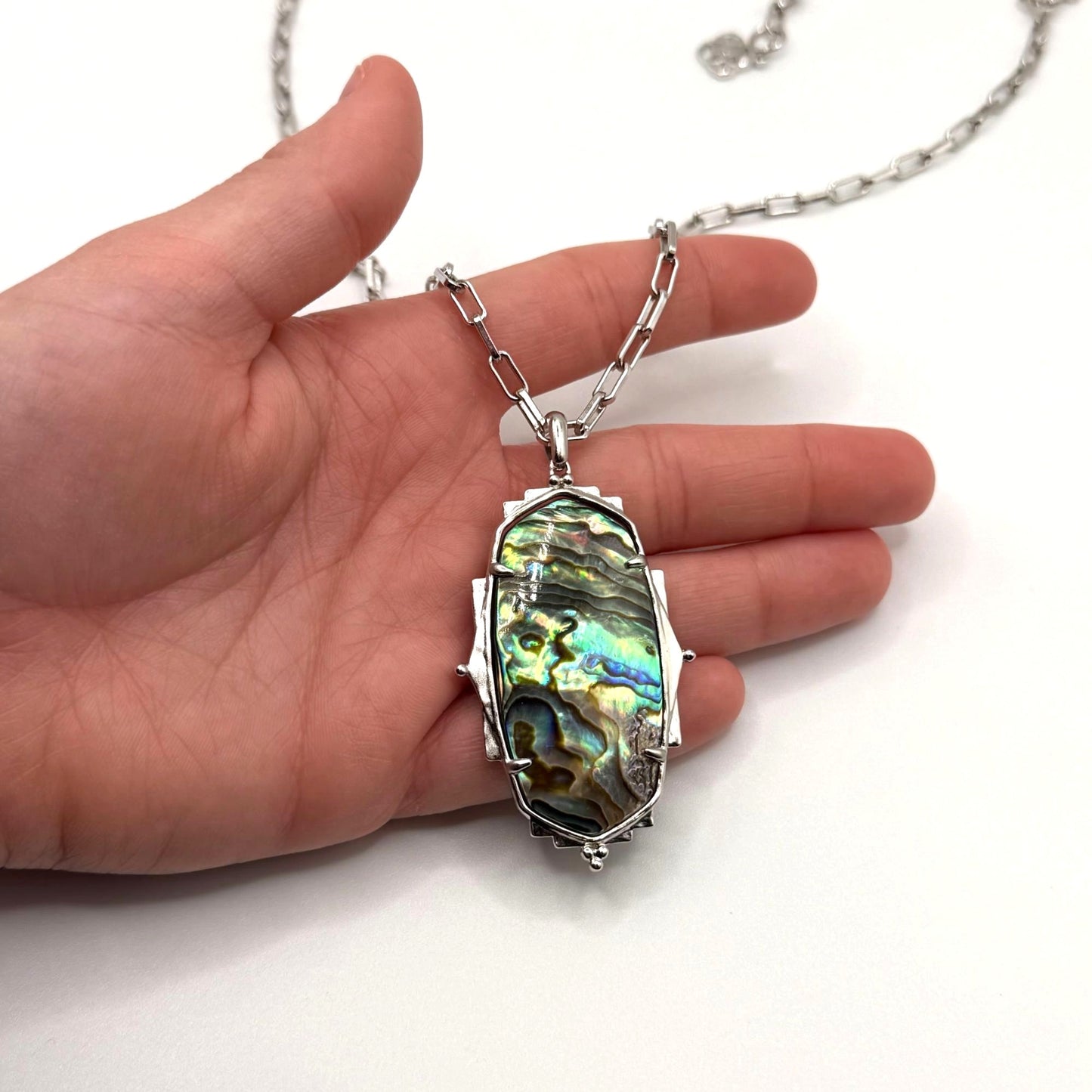 Kendra Scott Abalone Pendant Necklace In Silver-Tone