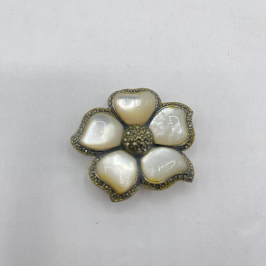 925 Silver Vintage Flower Brooch Pin Mother Of Pearl Inlay With Marcasite Rhinestones