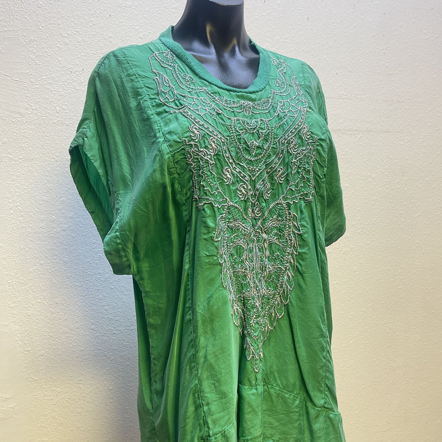 Pete & Greta Johnny Was Green w/Silver Embroidery Tunic Blouse Size Medium