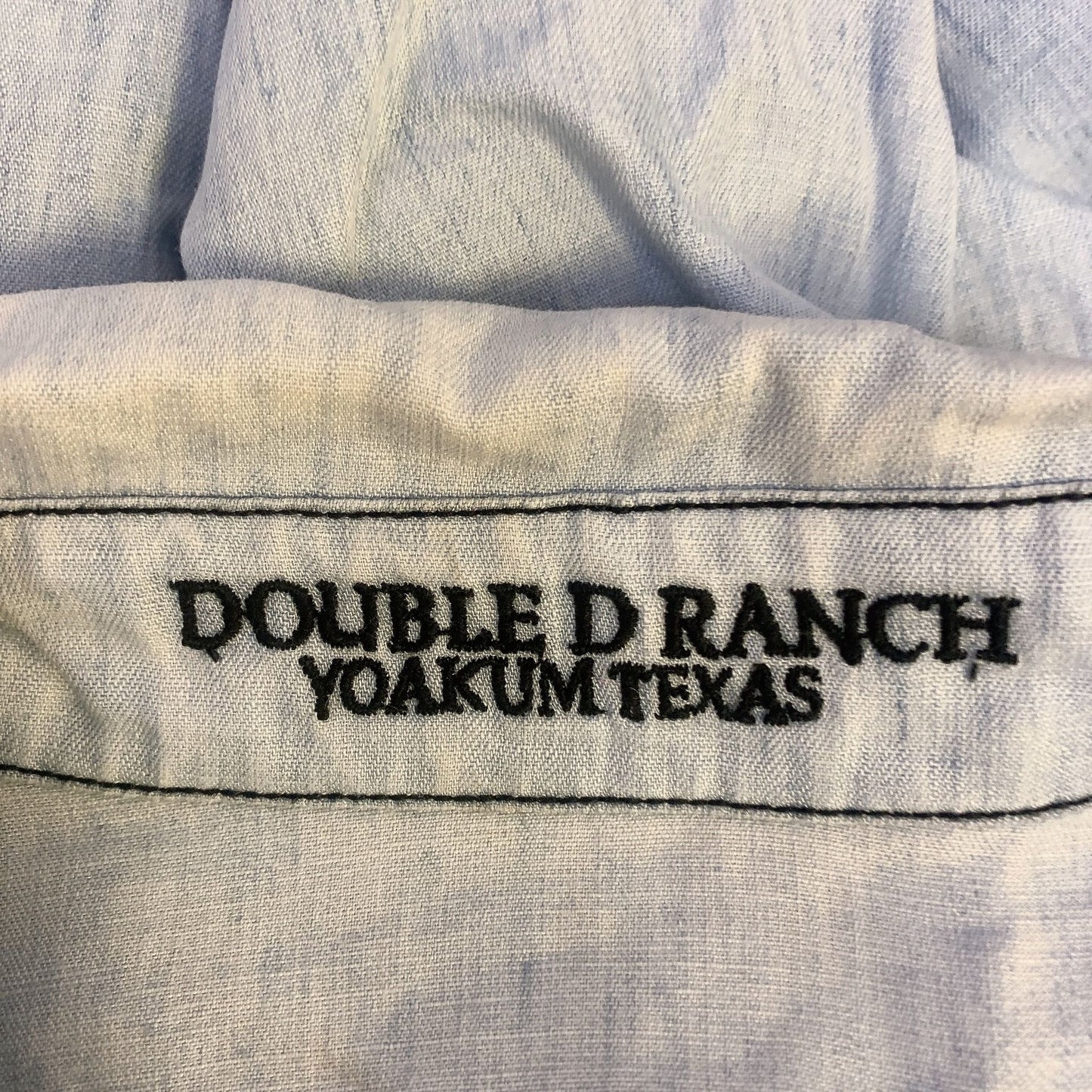 NWT Double D Ranch Light Blue w/Multicolored Embroidery Shirt Size Medium