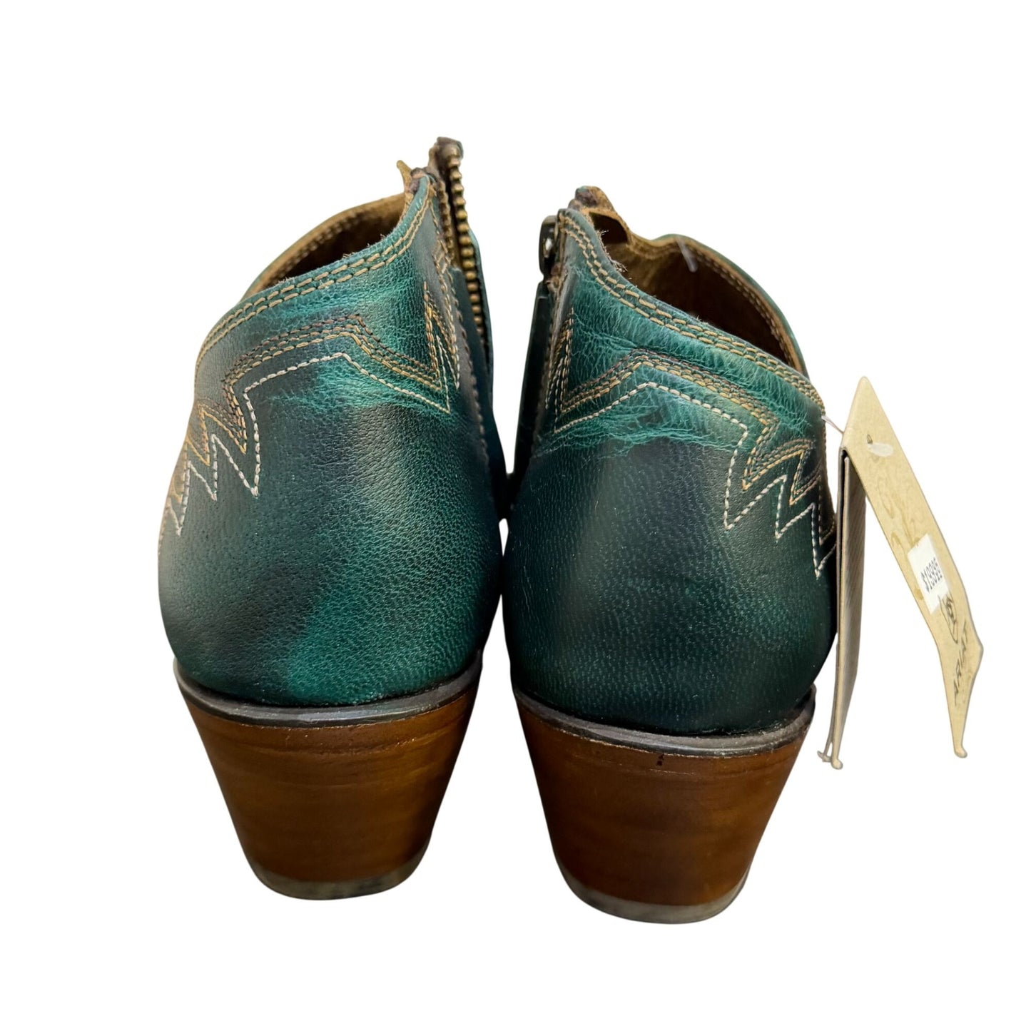 NWT Ariat Green Leather Western Ankle Boots With Embroidered Details Size 7.5