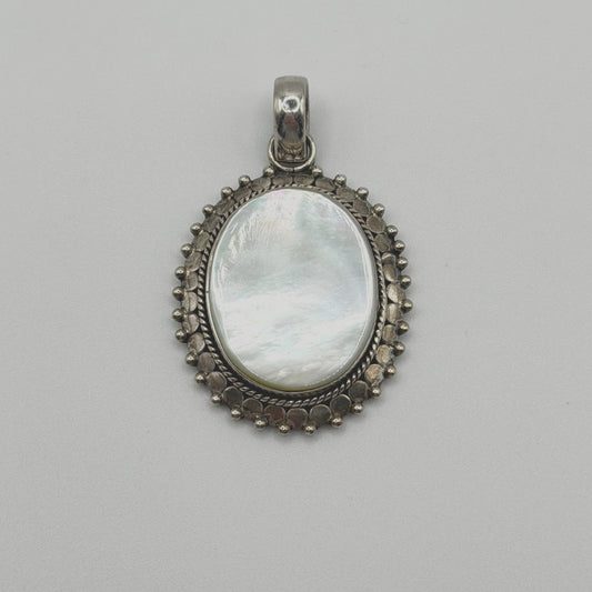 Vintage Sterling Silver & Mother Of Pearl Oval Pendant With Decorative Bezel Design