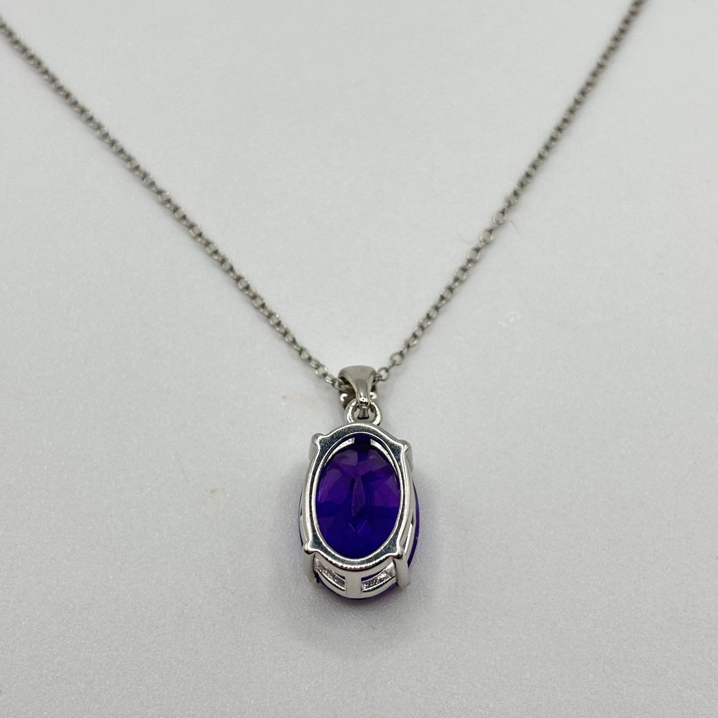 Elegant 925 Sterling Silver Oval Amethyst Pendant Necklace