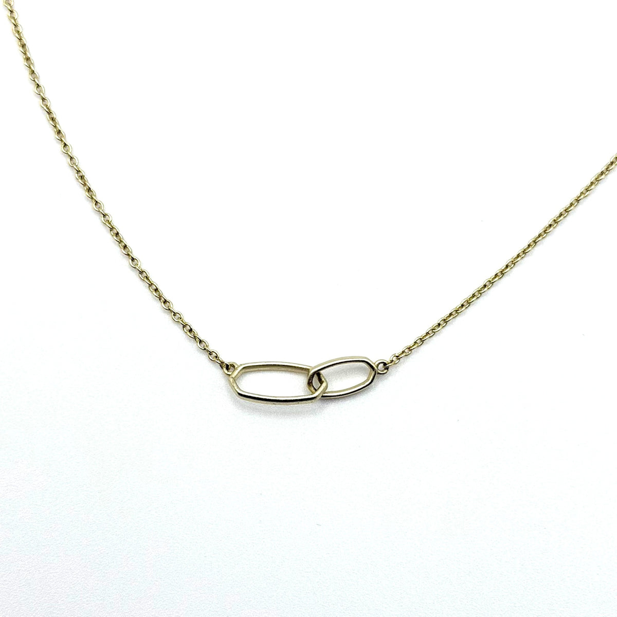 Kendra Scott Gold-Tone Necklace With Interlocking Oval Links