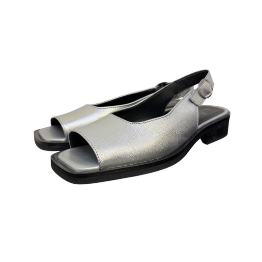 Bos & Co Silver Leather Slingback Sandals Open Toe 9.5