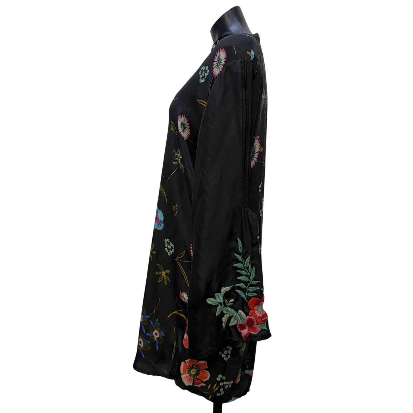 Johnny Was Black Floral Silk Tunic Blouse M