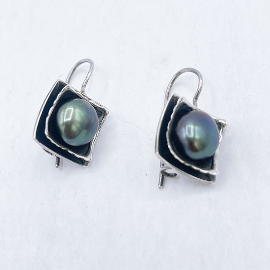 925 Silpada Blue Iridescent Pearl Square Shape Earrings