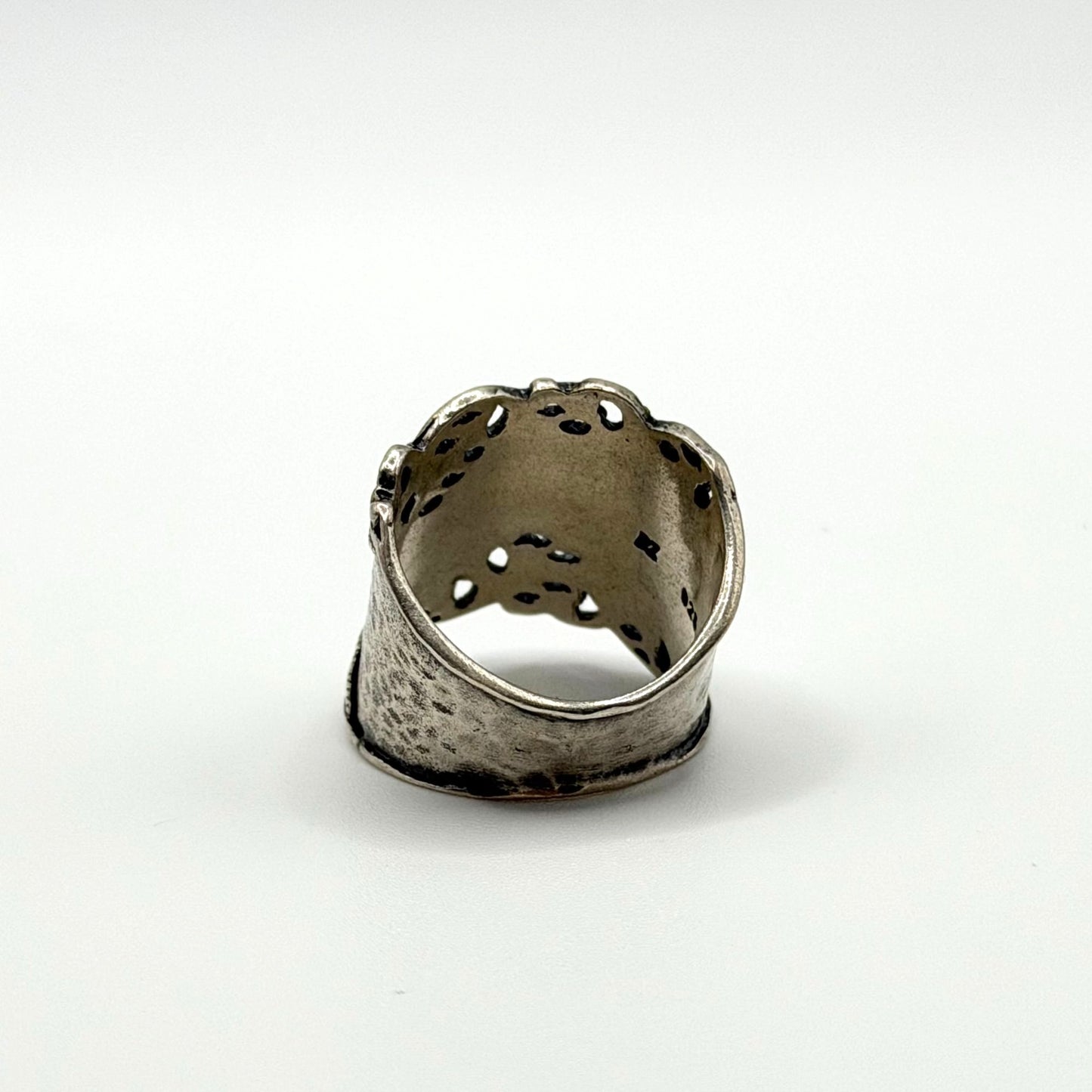 PZ PAZ Israel 925 Sterling Silver Hammered Scrollwork Cigar Band Ring Size 8.5