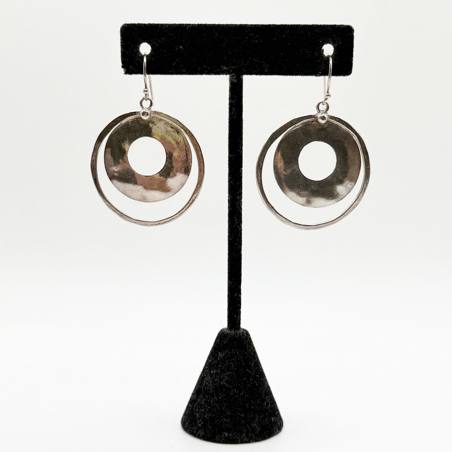 Silpada 925 Sterling Silver Hammered Circle Modernist Dangle Earrings
