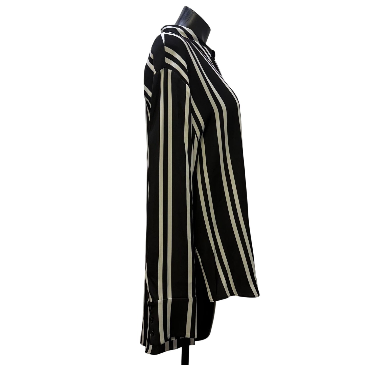 NWT Alice + Olivia Striped Long Sleeve Button-Up Blouse Black & White M