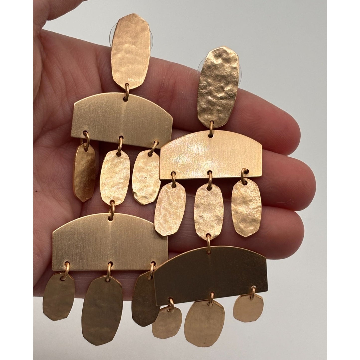 Kendra Scott Emmet Textured Gold Chandelier Drop Earrings