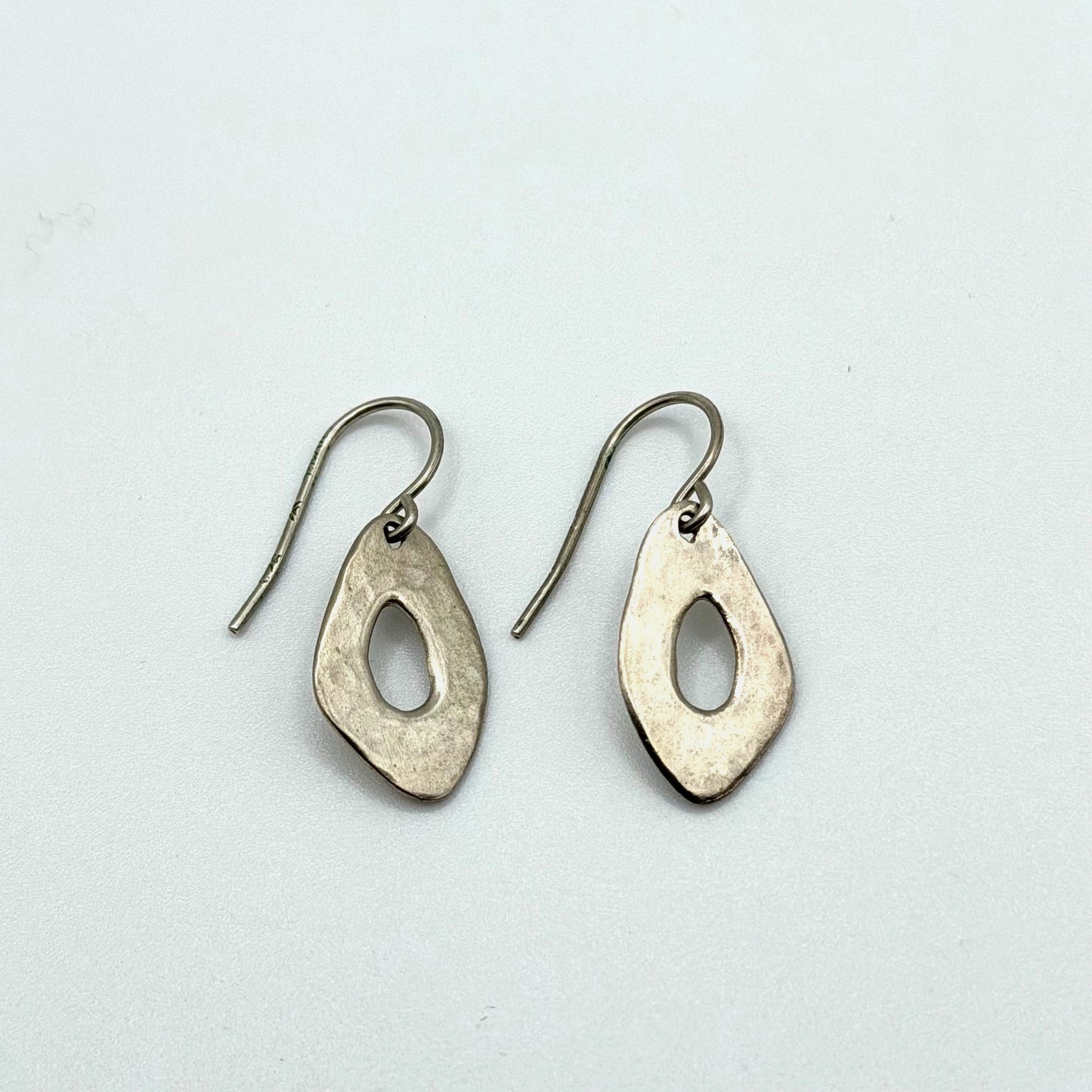 Silpada Hammered Matte Modernist Disk Dangle Sterling Silver Earrings