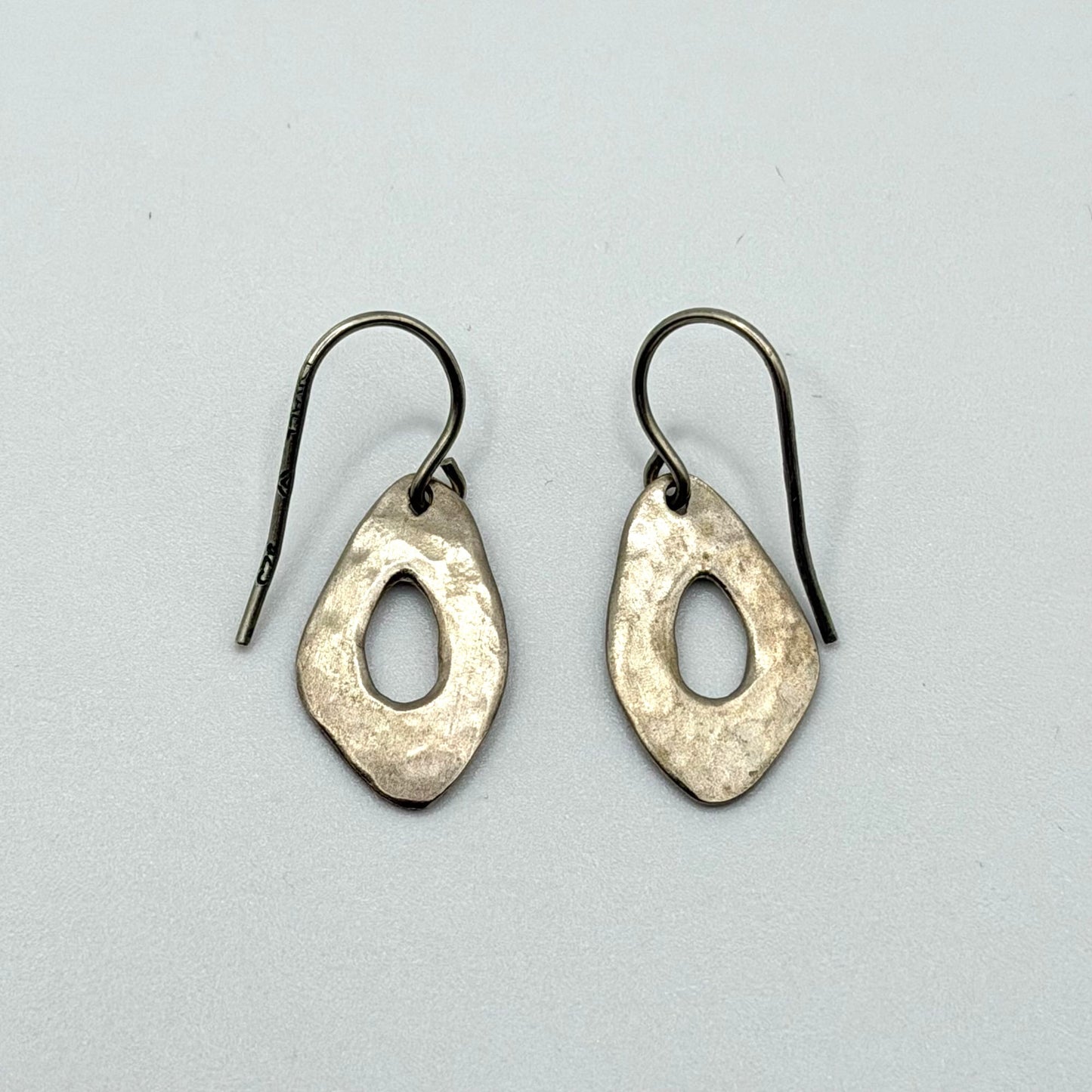 Silpada Hammered Matte Modernist Disk Dangle Sterling Silver Earrings
