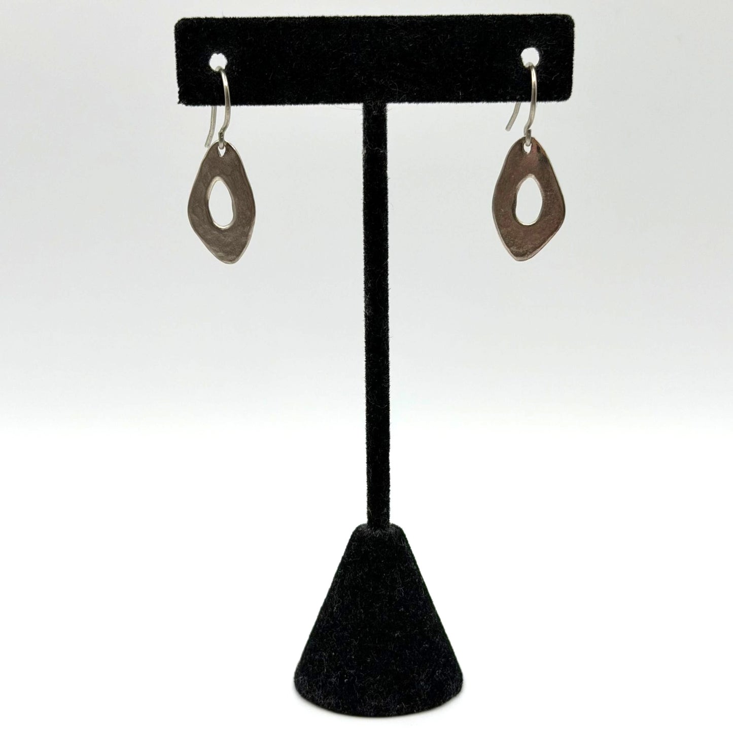 Silpada Hammered Matte Modernist Disk Dangle Sterling Silver Earrings