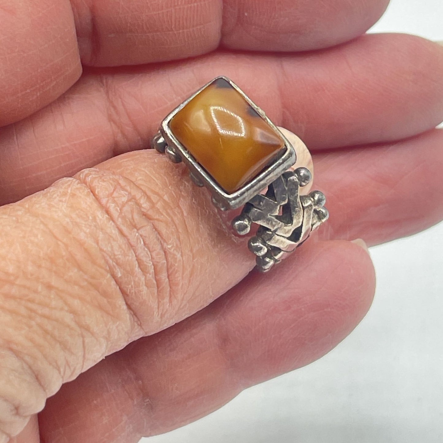 925 Silver Vintage Ring Intricate Design With Amber Stone size 7