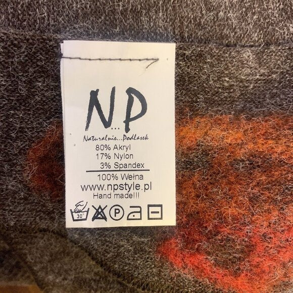 NWT Naturalnie Podlasek Handmade Brown w/Orange & Red Embroidery Vest Size Mediu