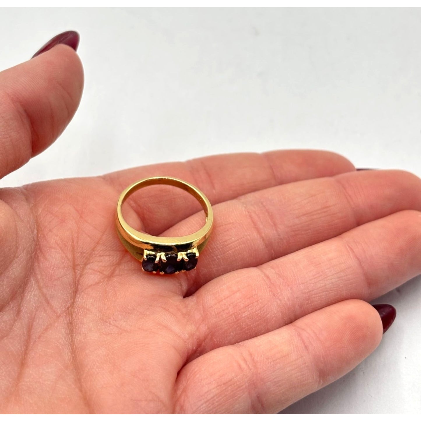 14K Gold Sapphire Ring Size 7.25 With Triple Stone Setting