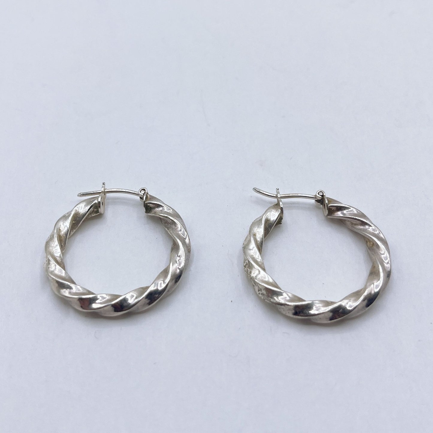 925 Sterling Silver Twisted Hoop Earrings Classic Elegant Design Medium