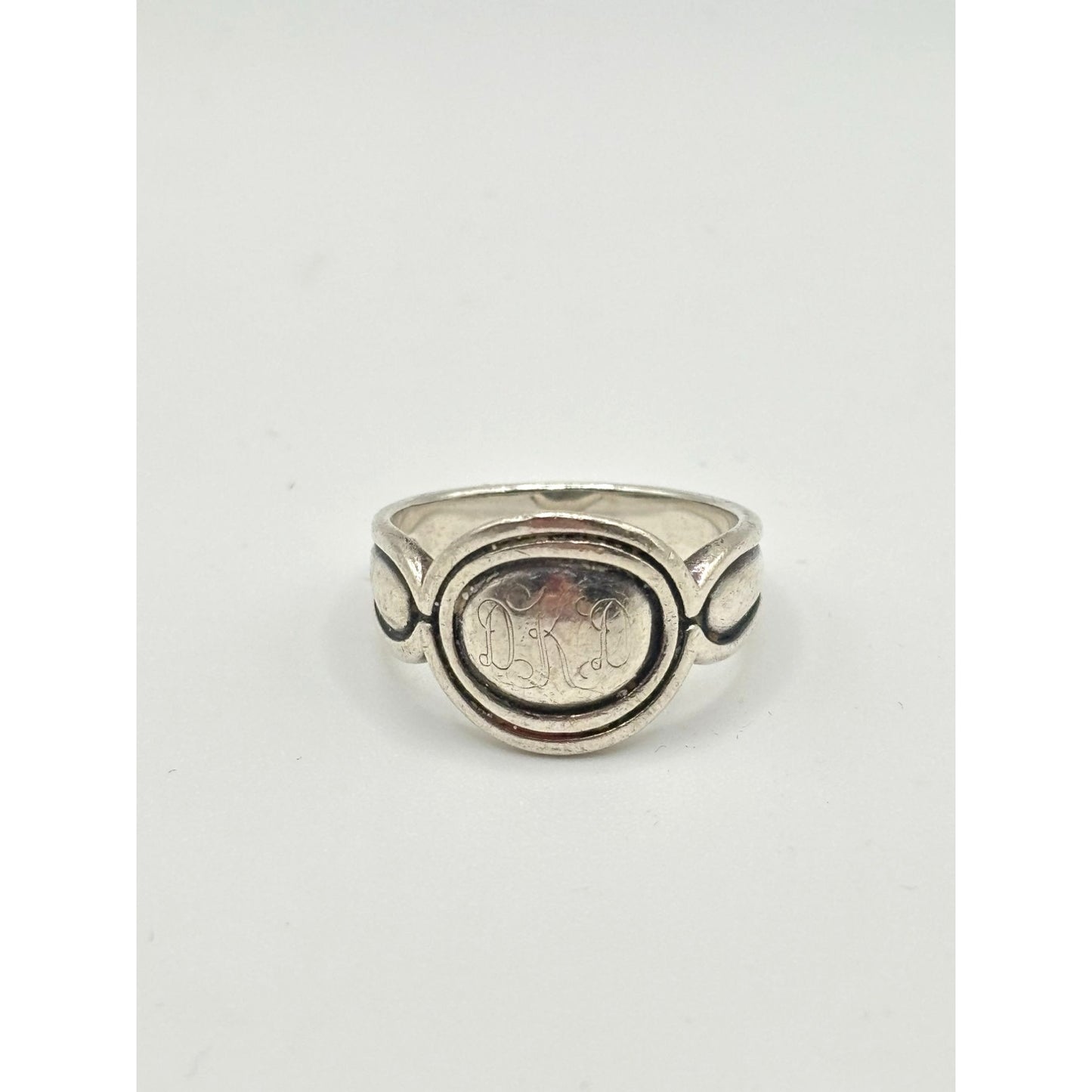 James Avery Retired Sterling Silver Oval Band Ring Size 9