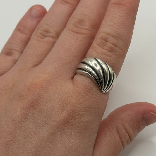 KABANA Sterling Silver Wave Design Ring Size 7.5