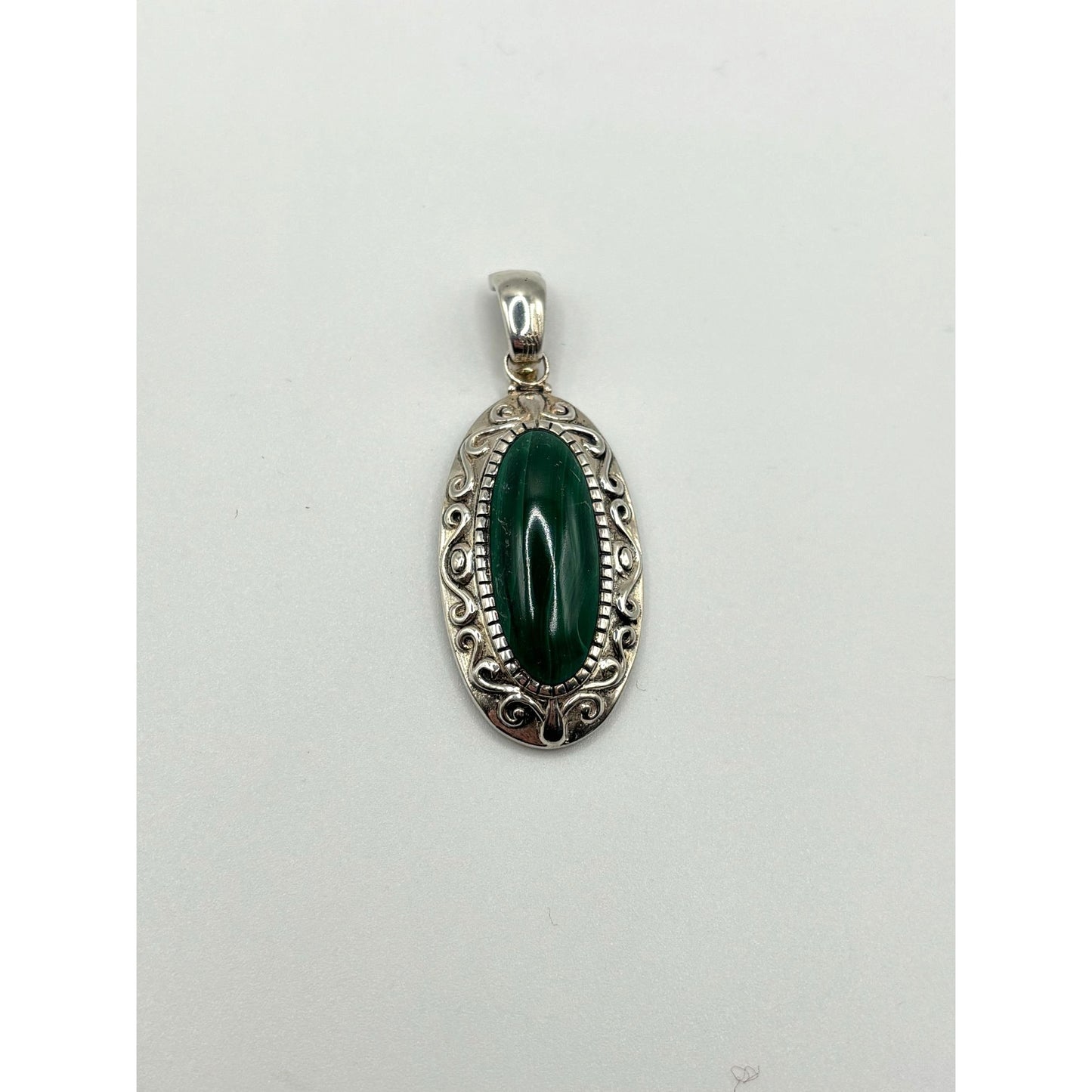 Sterling Silver 925 Oval Pendant With Green Malachite Gemstone