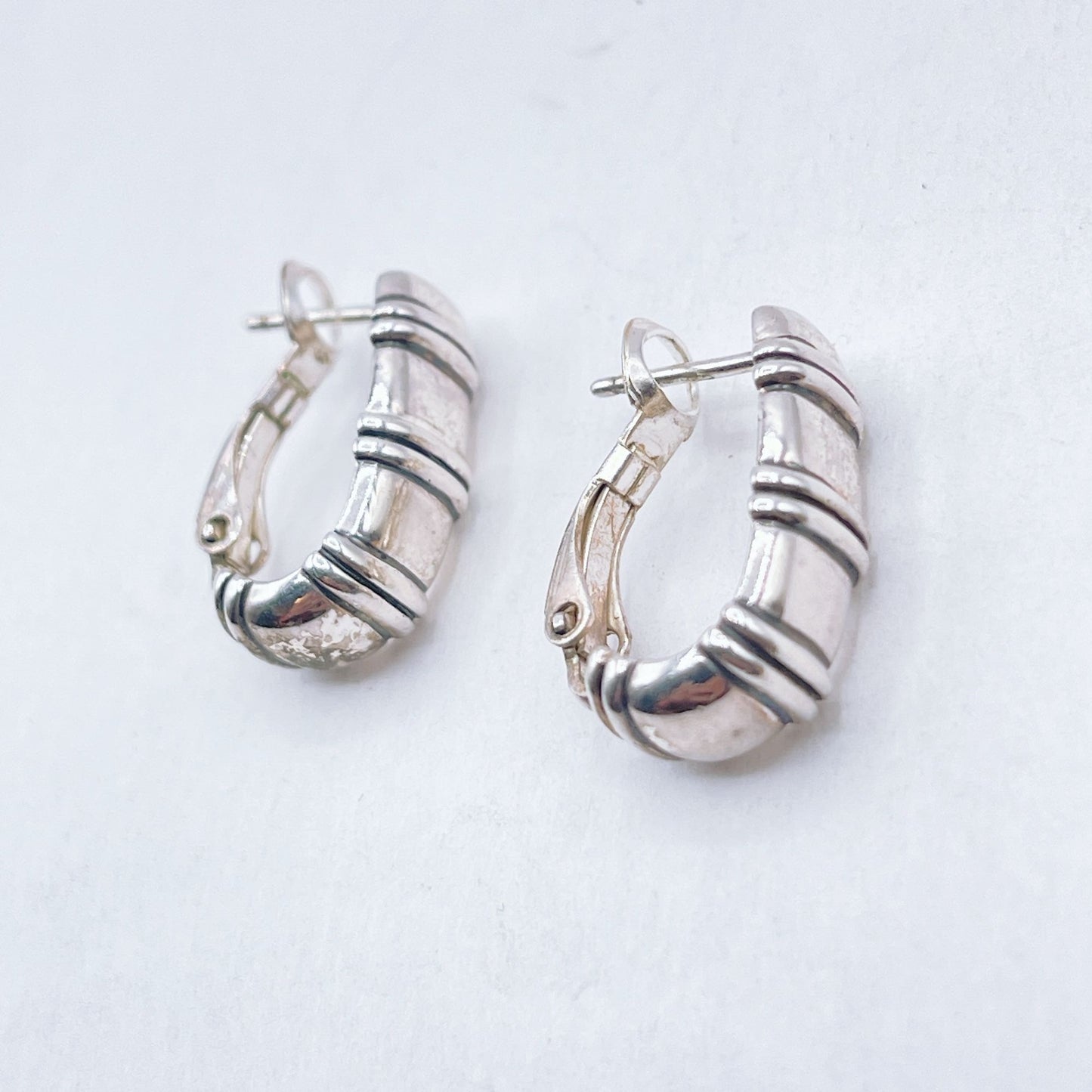 925 Sterling Silver Hoop Earrings With Textured Finish & Hinged Backs