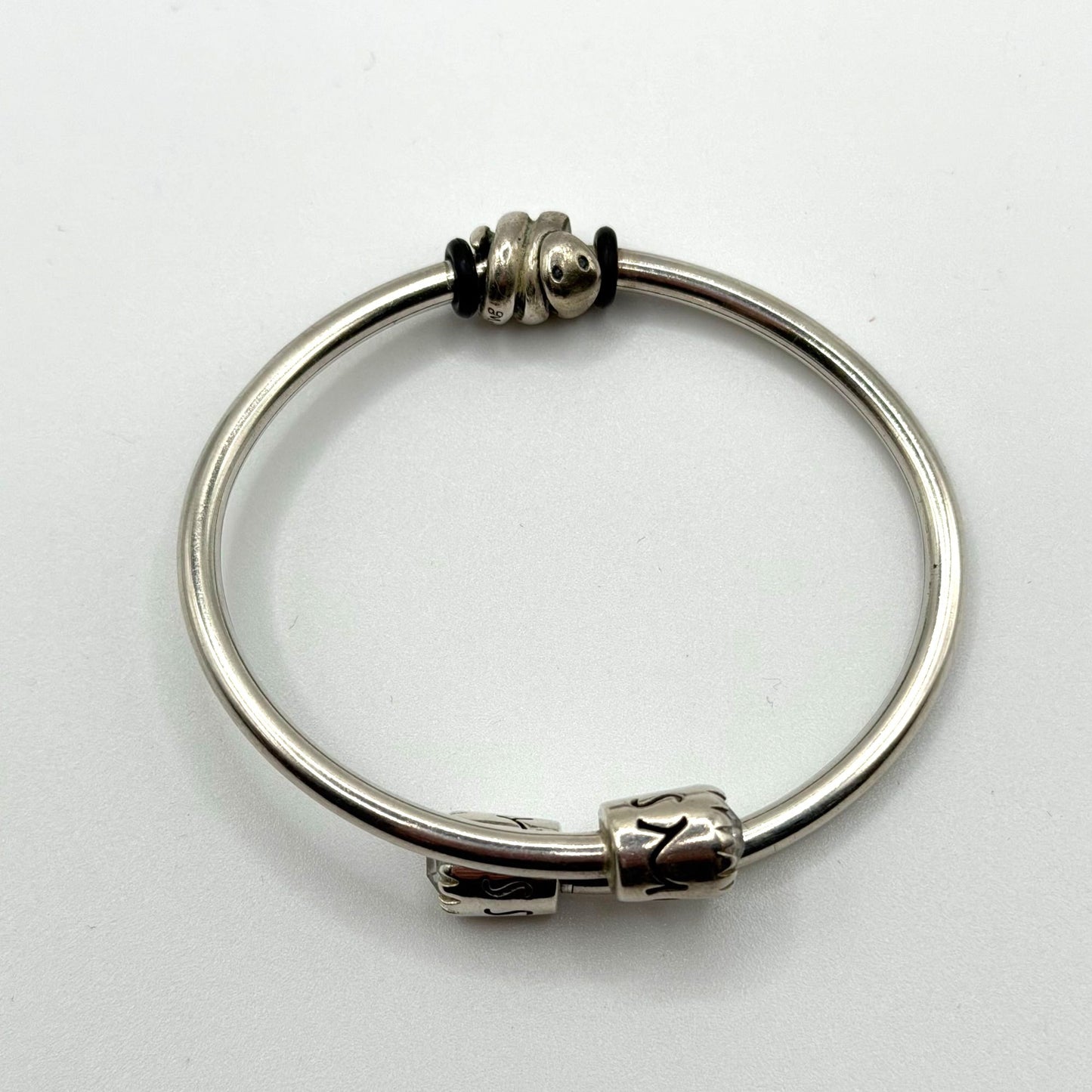 Moress 925 Silver Bracelet With Decorative End Caps & Charm Holder