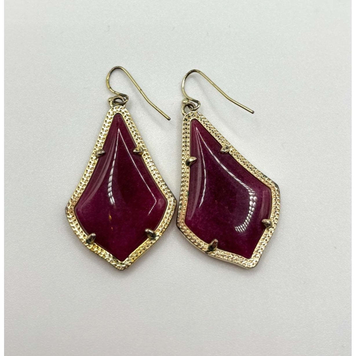 Kendra Scott Burgundy Earrings in Gold