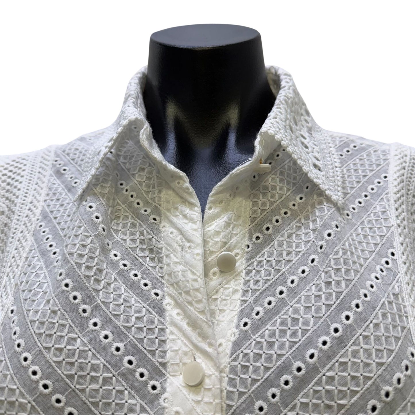 A.Z.I White Eyelet Lace Blouse With Ruffle Sleeves & Button Front M