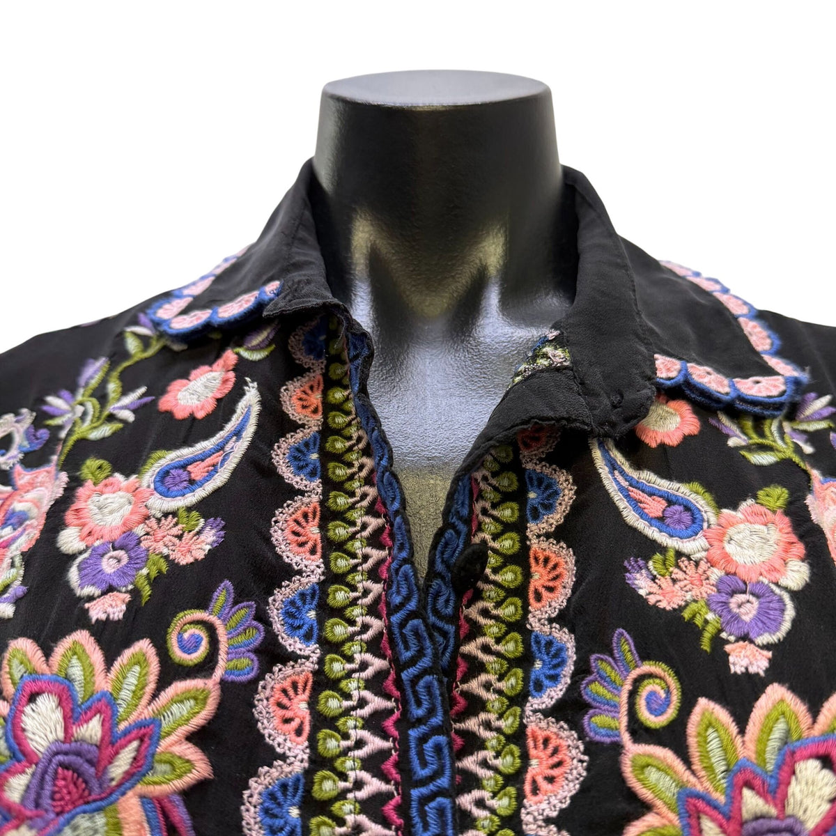 Johnny Was Black Silk Embroidered Floral Button Down Blouse XS