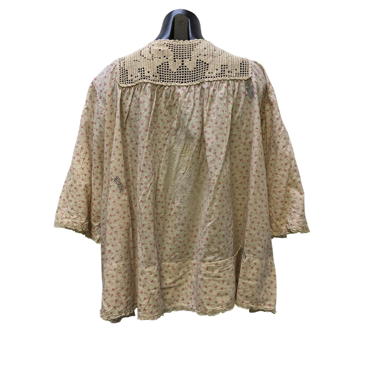 Magnolia Pearl Cream Floral Blouse With Crochet Lace Trim & Pocket OS