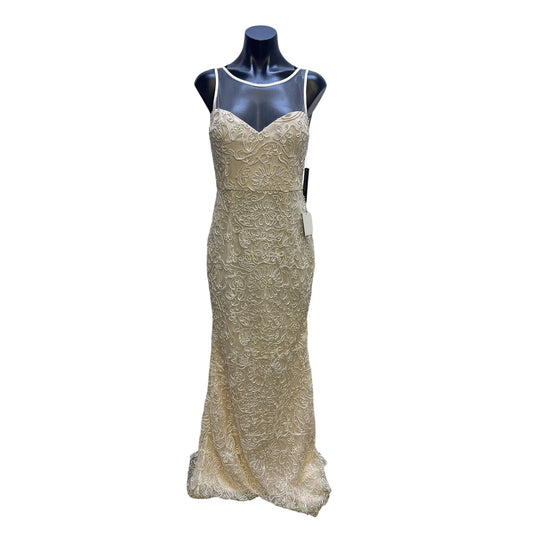 NWT Lulu Ivory Floral Lace Sleeveless Formal Gown w/Sheer Back Size M