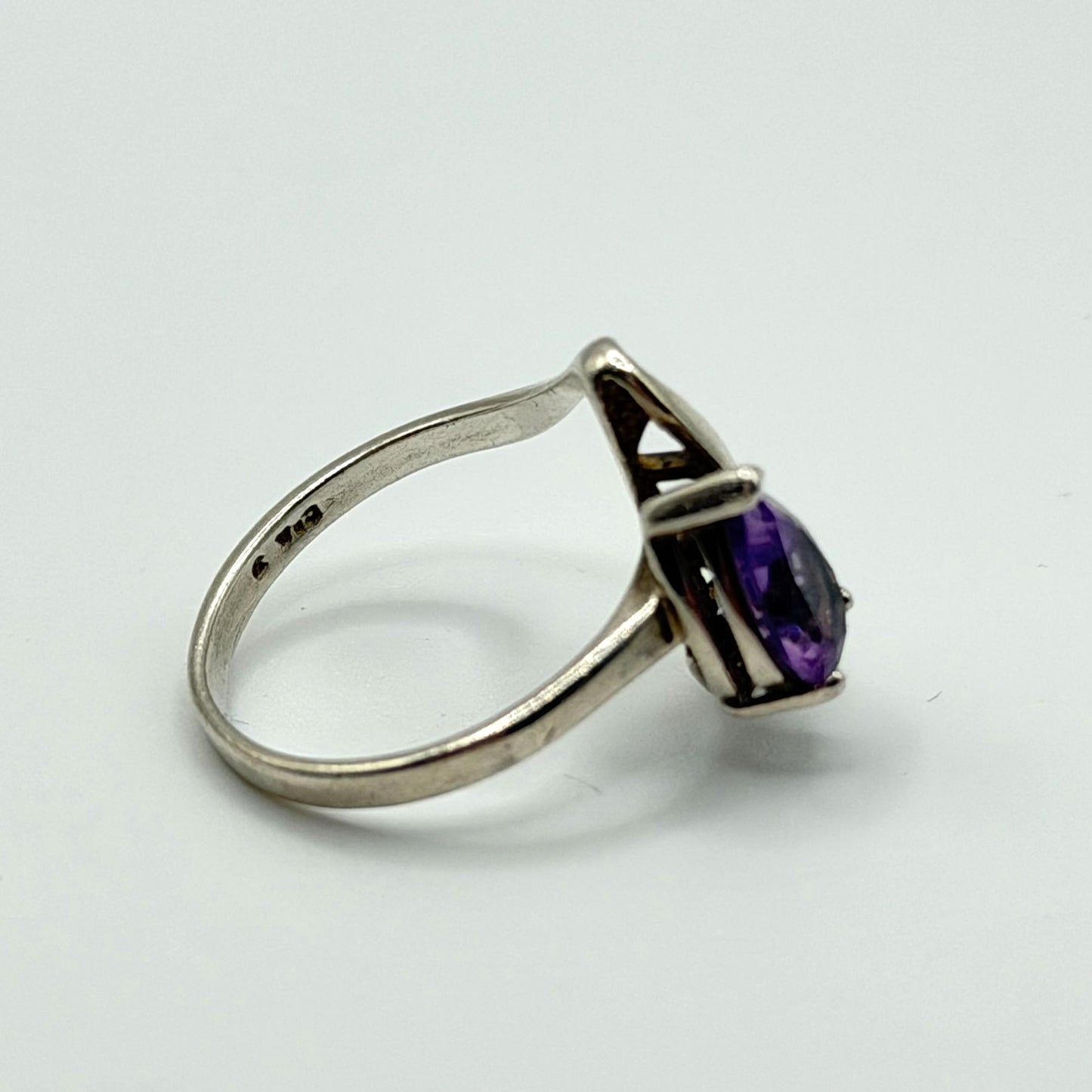 925 Sterling Silver Amethyst Teardrop Ring Size 9
