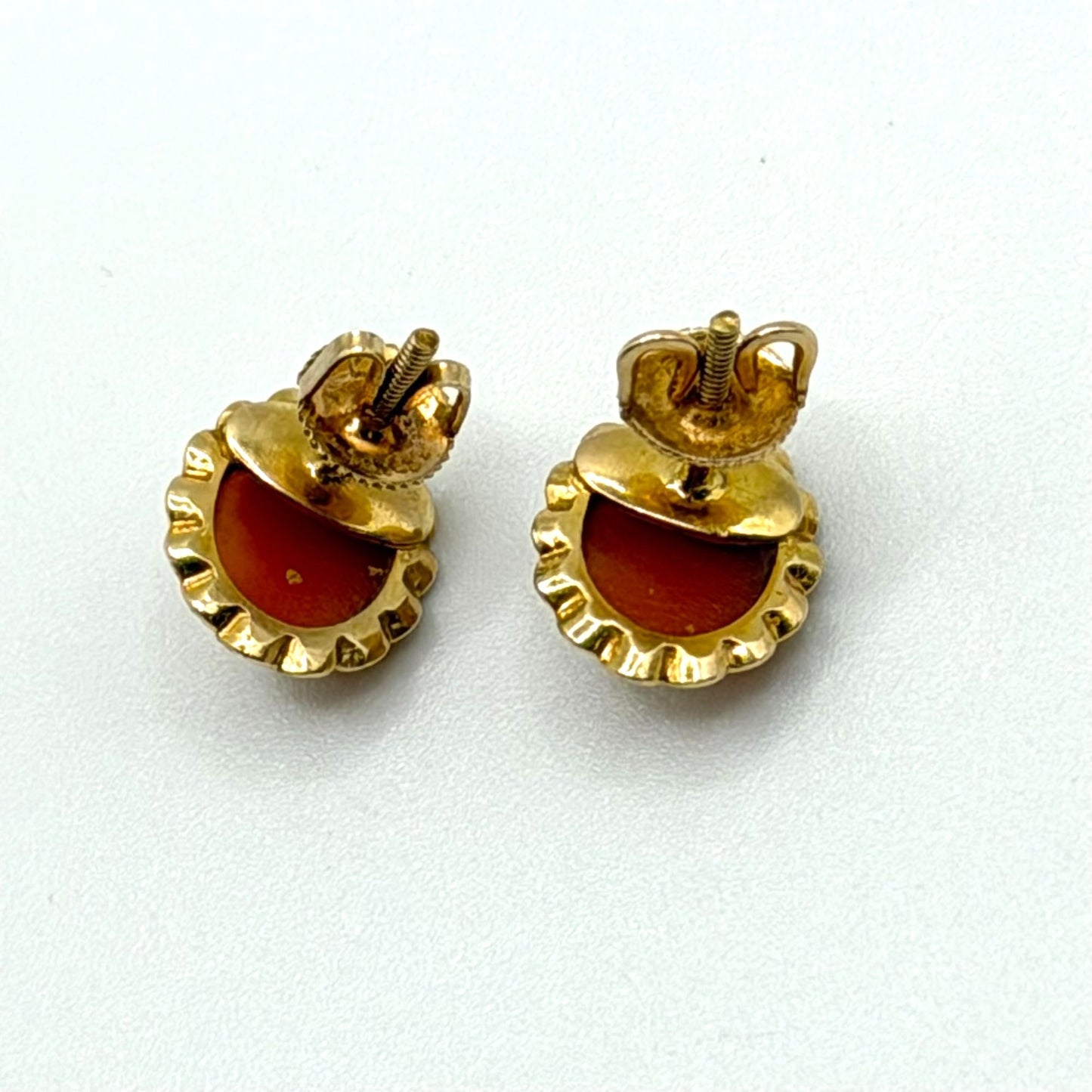 Victorian Vintage Cameo Earrings 10K Gold Screw Back Oval Design