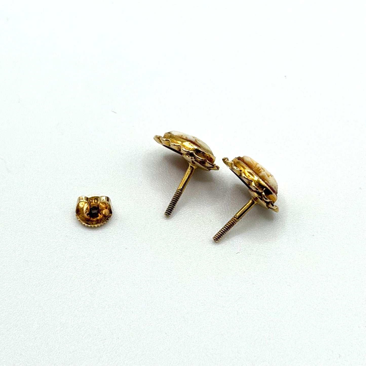 Victorian Vintage Cameo Earrings 10K Gold Screw Back Oval Design