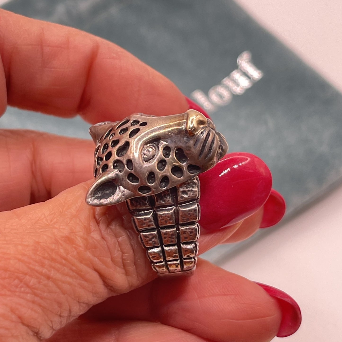 Dian Malouf Sterling Silver & 14K Gold Leopard Head Ring Textured Band