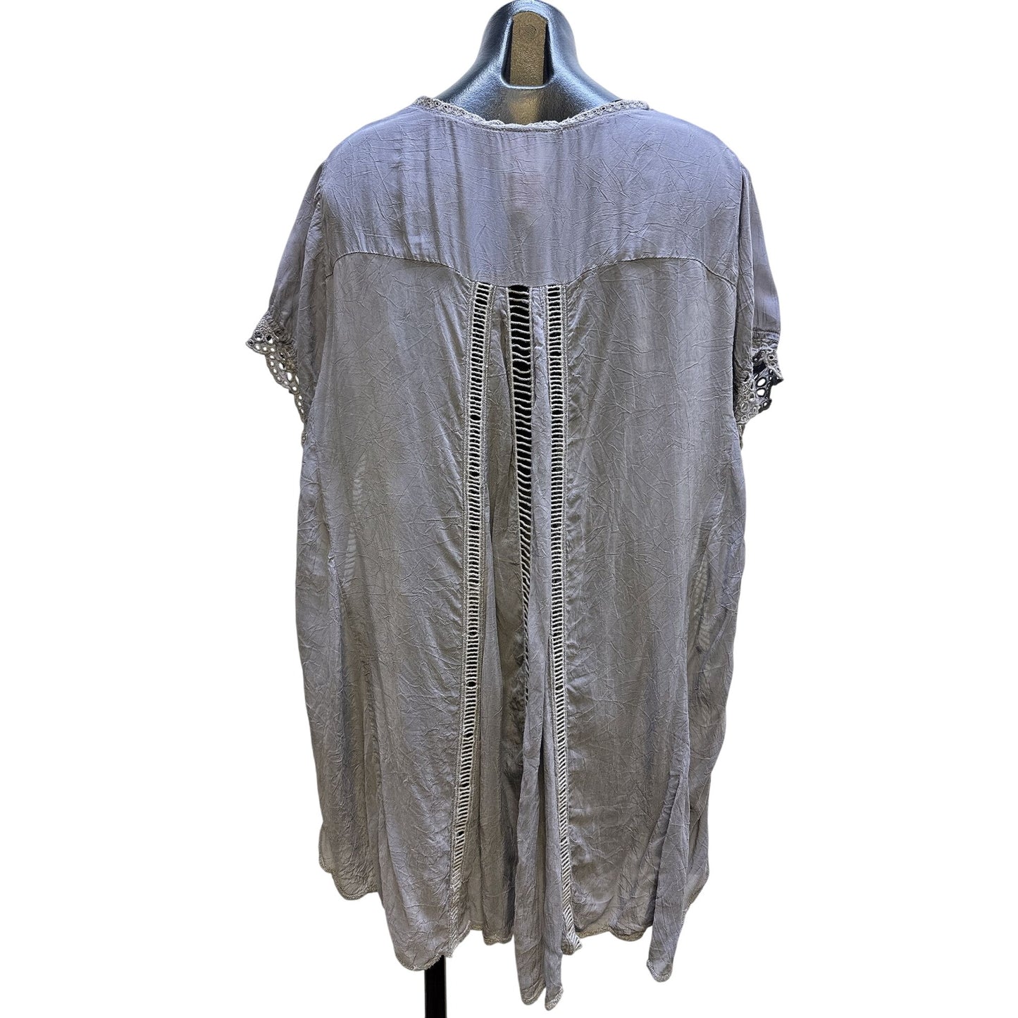 Johnny Was Boho Embroidered Gray Tunic Top w/ Floral Design & Lace Details Short Sleeve Size XL