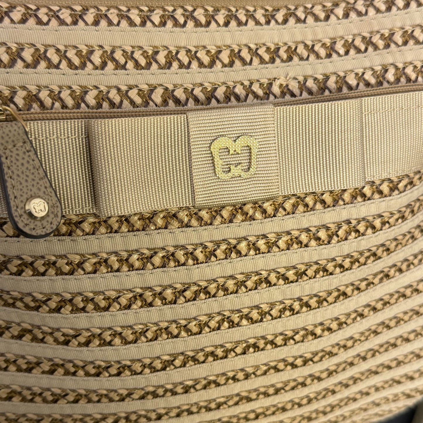 Eric Javits Crossbody Handbag Cream & Tan Braided Pattern With Adjustable Strap