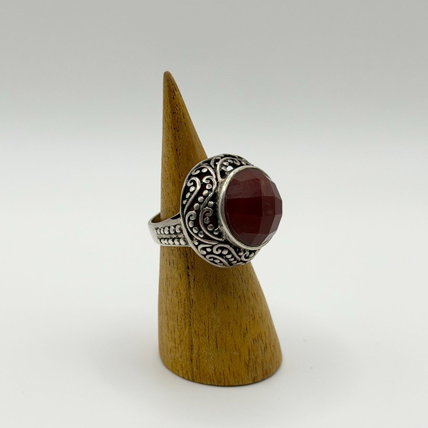 CFJ Sterling Silver 925 Faceted Large Carnelian Ring Size 7