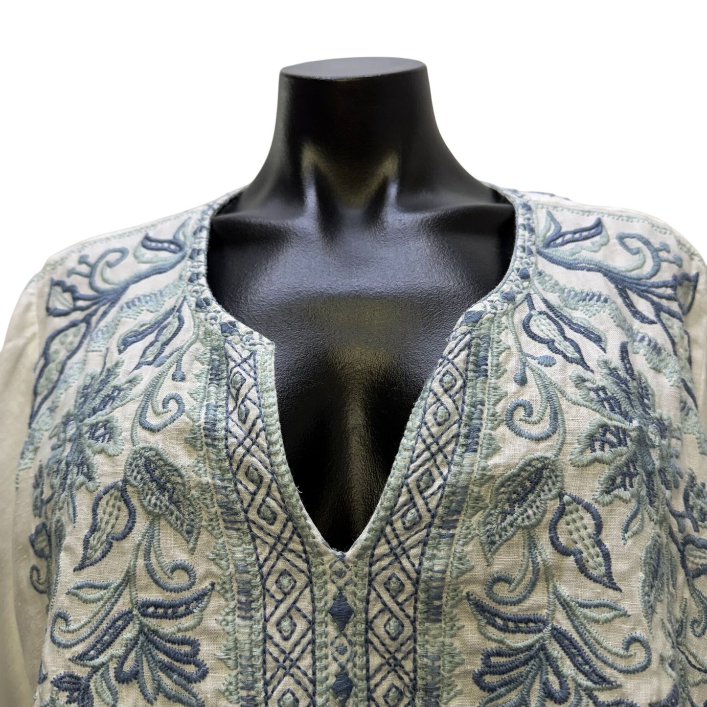 Johnny Was Linen Embroidered Tunic Blouse White & Blue XL