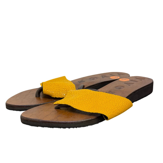 Vivo Finger Shagreen Sandals Ochre Yellow Leather Flat Thong Size 8.5 EU 39