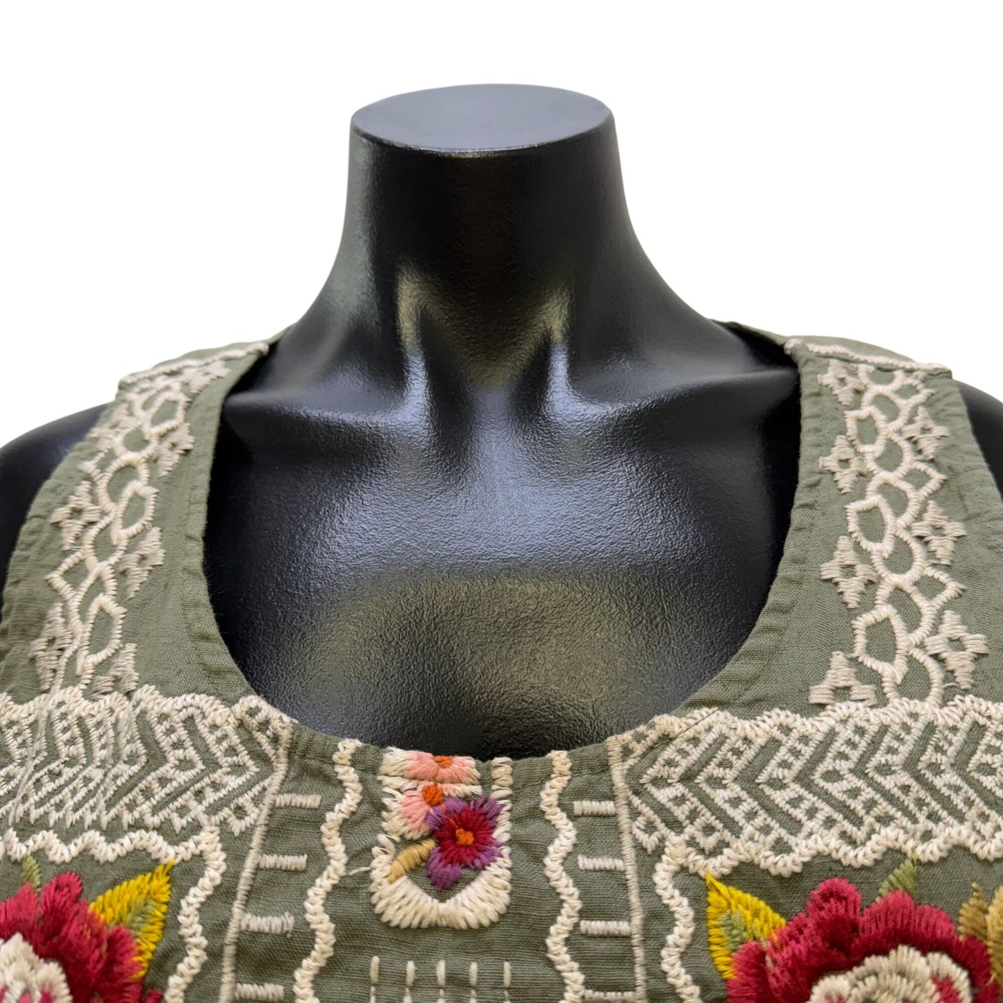 Johnny Was Los Angeles Linen Embroidered Green Floral Blouse XS