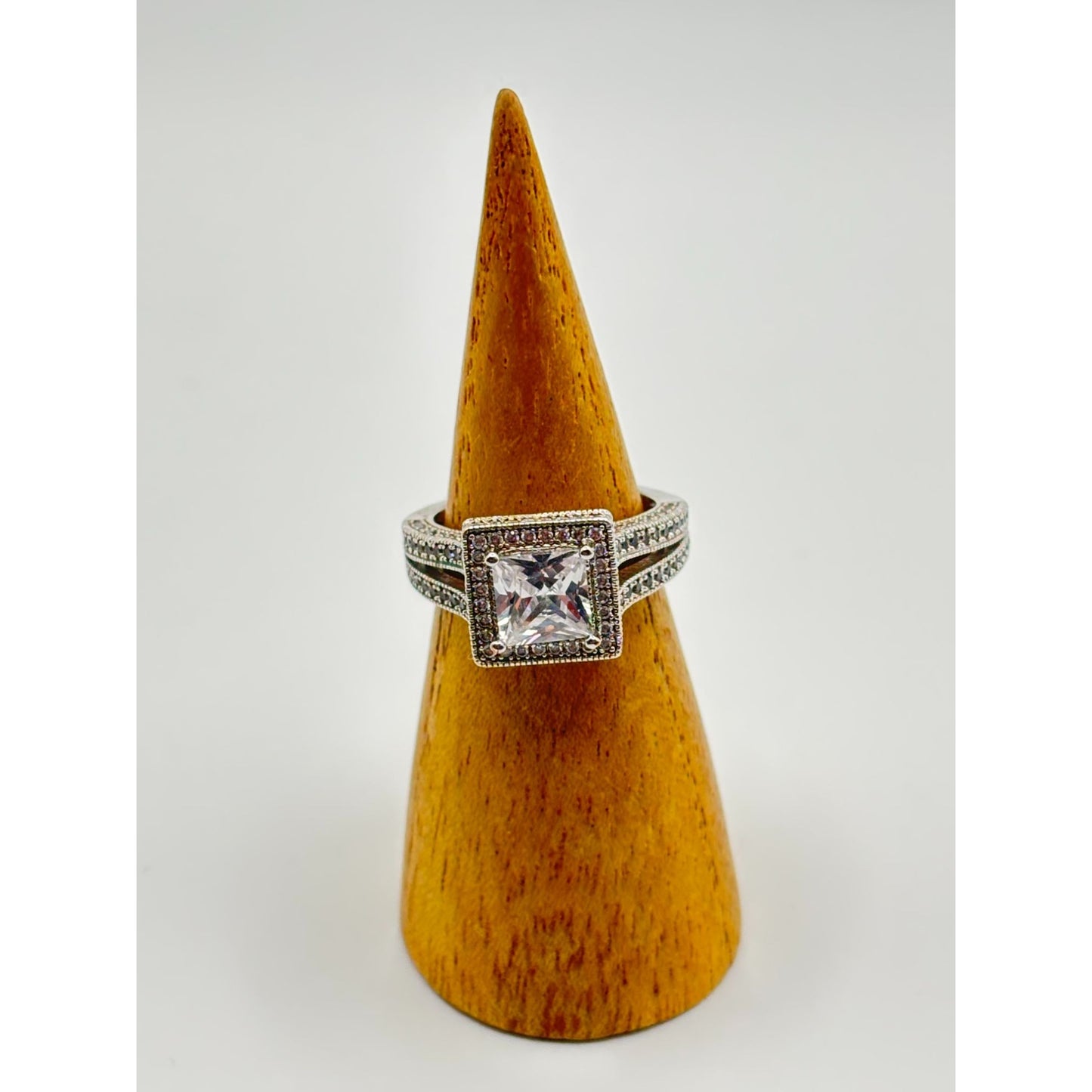 925 Sterling Silver Princess Cut Ring Size 6.5