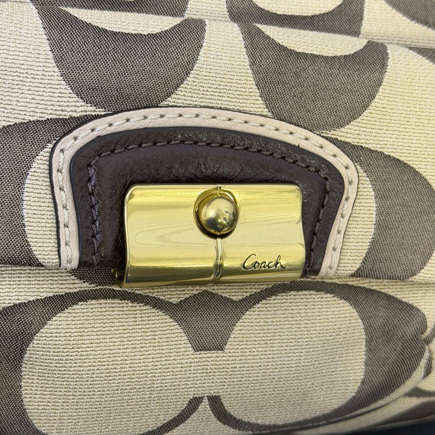 NWT Coach Hobo Shoulder Bag Khaki/Mahogany With Brass Hardware