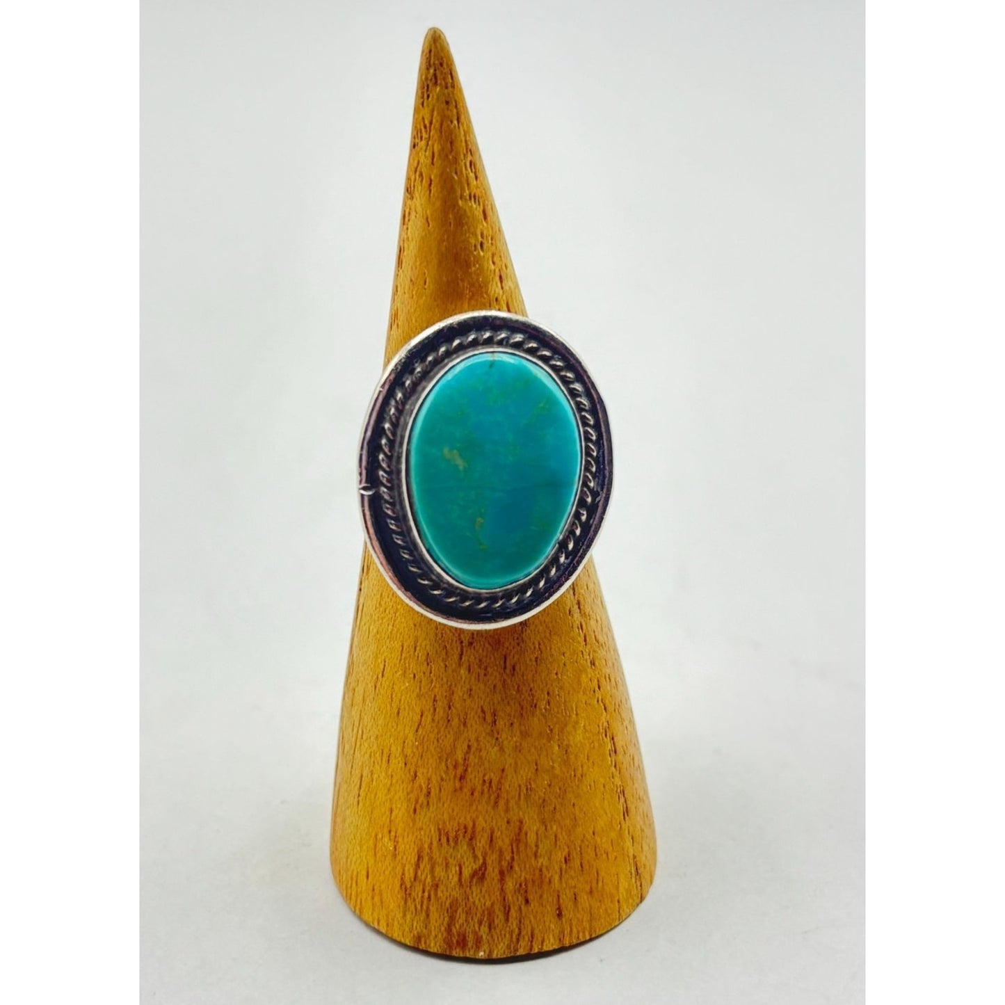 Vintage Turquoise & Silver Tone Oval Ring Size 7.5