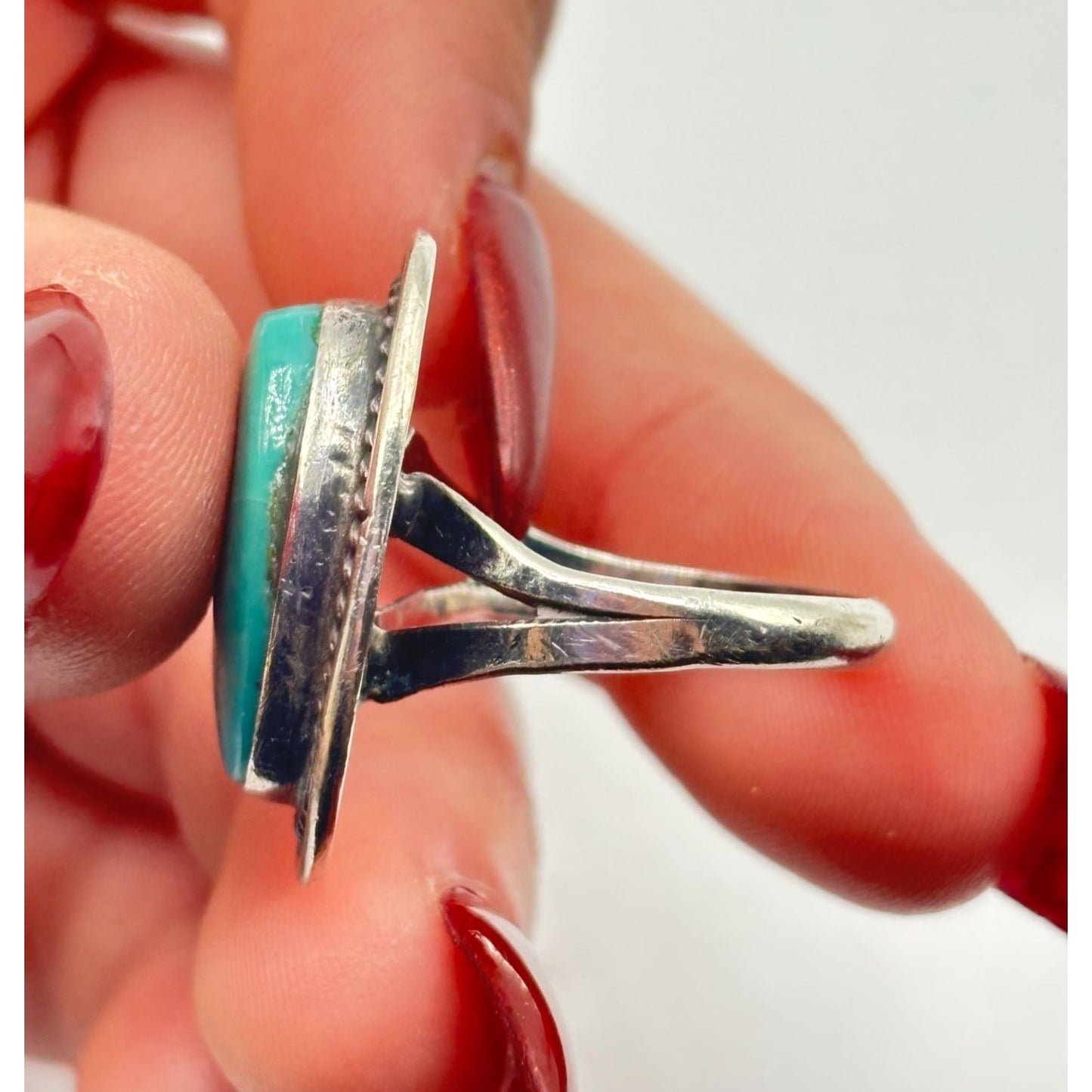 Vintage Turquoise & Silver Tone Oval Ring Size 7.5