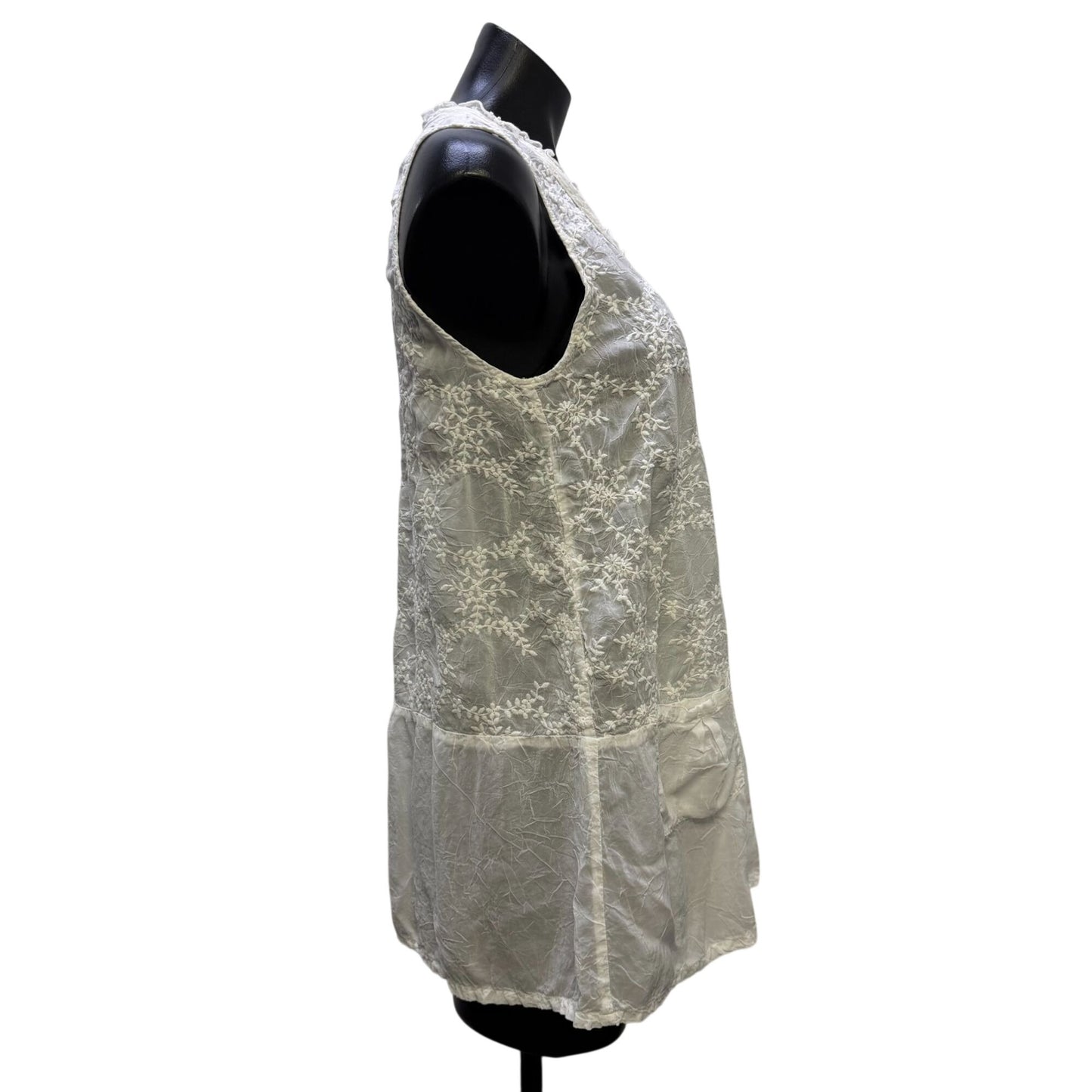 Johnny Was White Embroidered Sleeveless Blouse With Tie Detail Size S